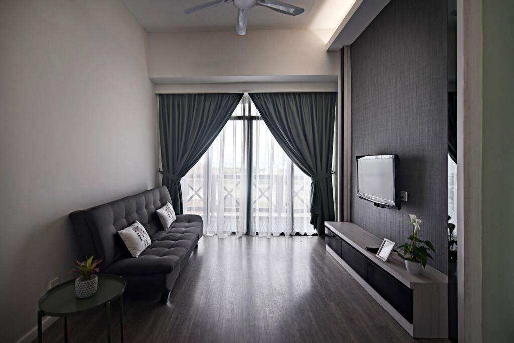 Apartment Instay Costa Mahkota With Seaview *